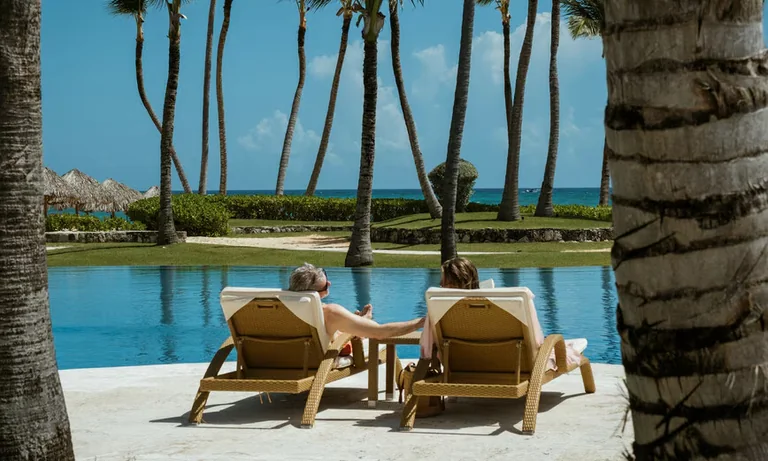 Pool seating at JOIA Bávaro by Iberostar