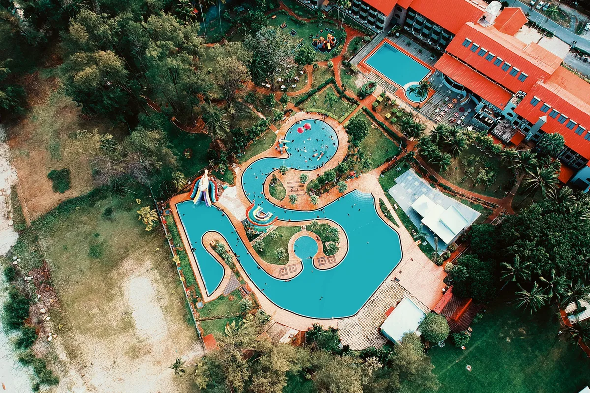 Generic resort-pool overview for stay-planning context